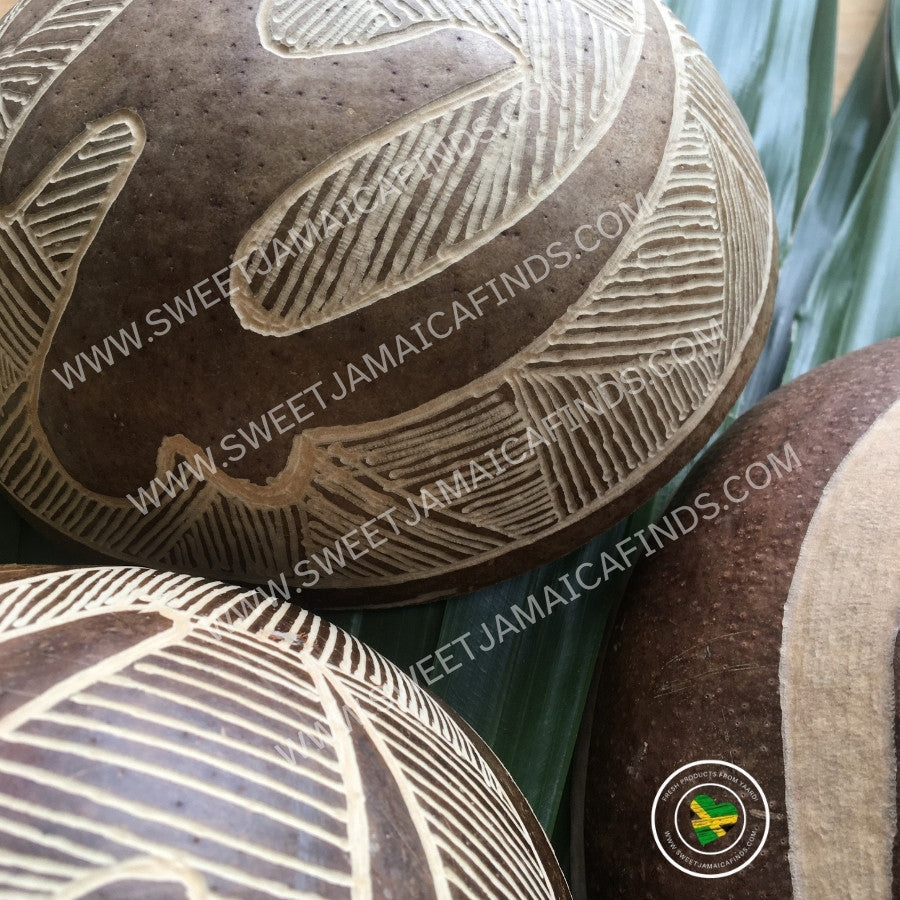 Calabash Bowl Plate, 'Gye Nyame' design, Natural eco-friendly wooden bowl, Hand Carved