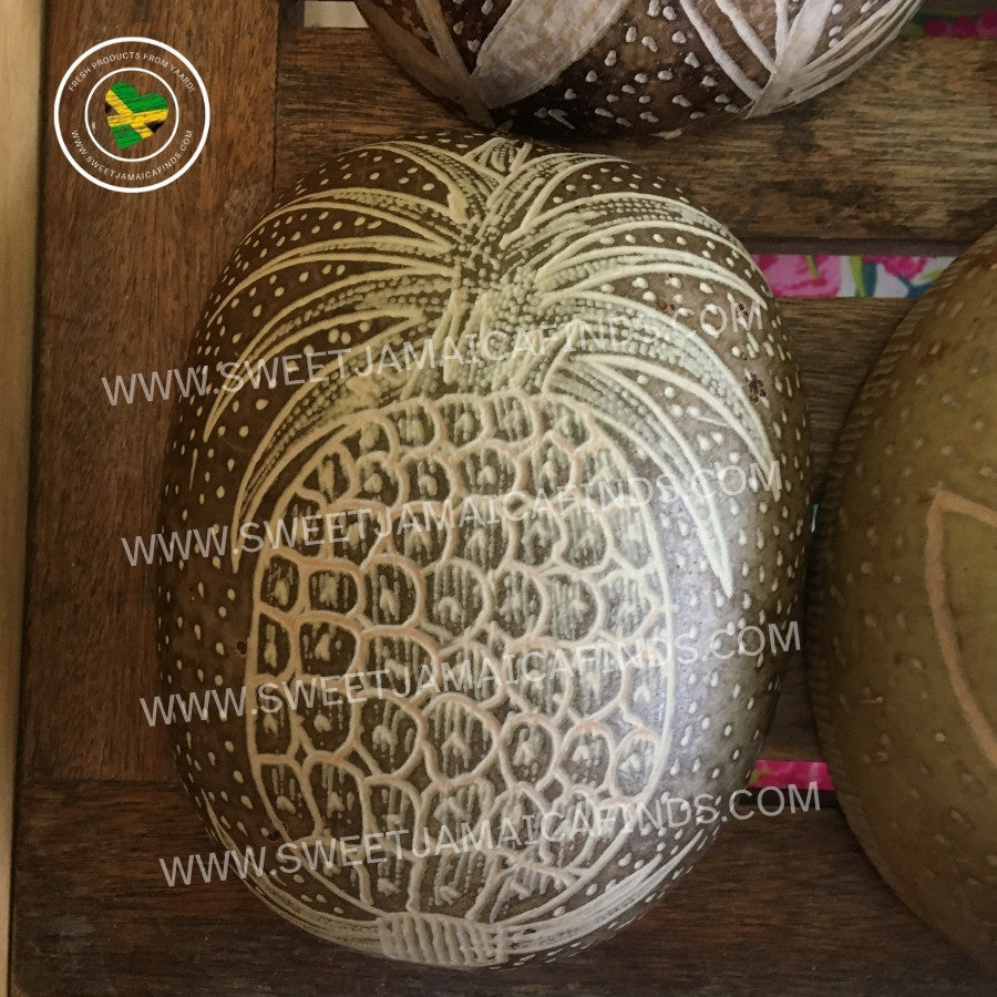 Calabash Bowl Plate, 'Pineapple' Design, Natural eco-friendly wooden bowl, Hand Carved